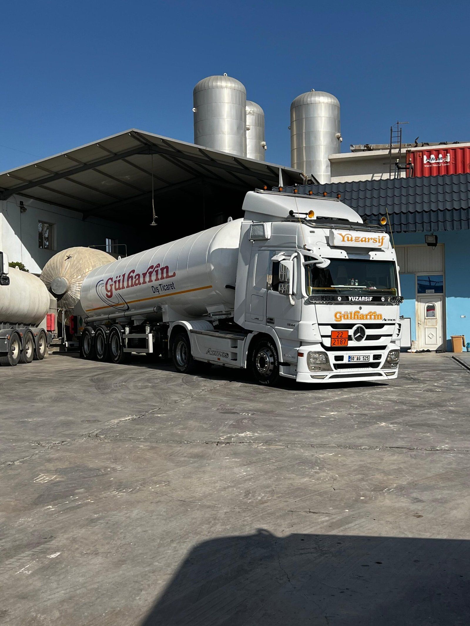 Gülharrin Mercedes-Benz Actros tanker loading at a gas terminal